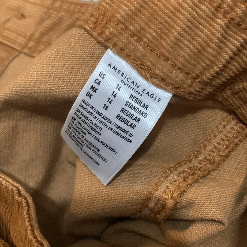 American Eagle Outfitters adorable burnt